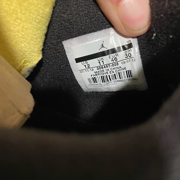 Jordan 4 Retro Thunder (2012) Size 12 - Picture 11 of 12